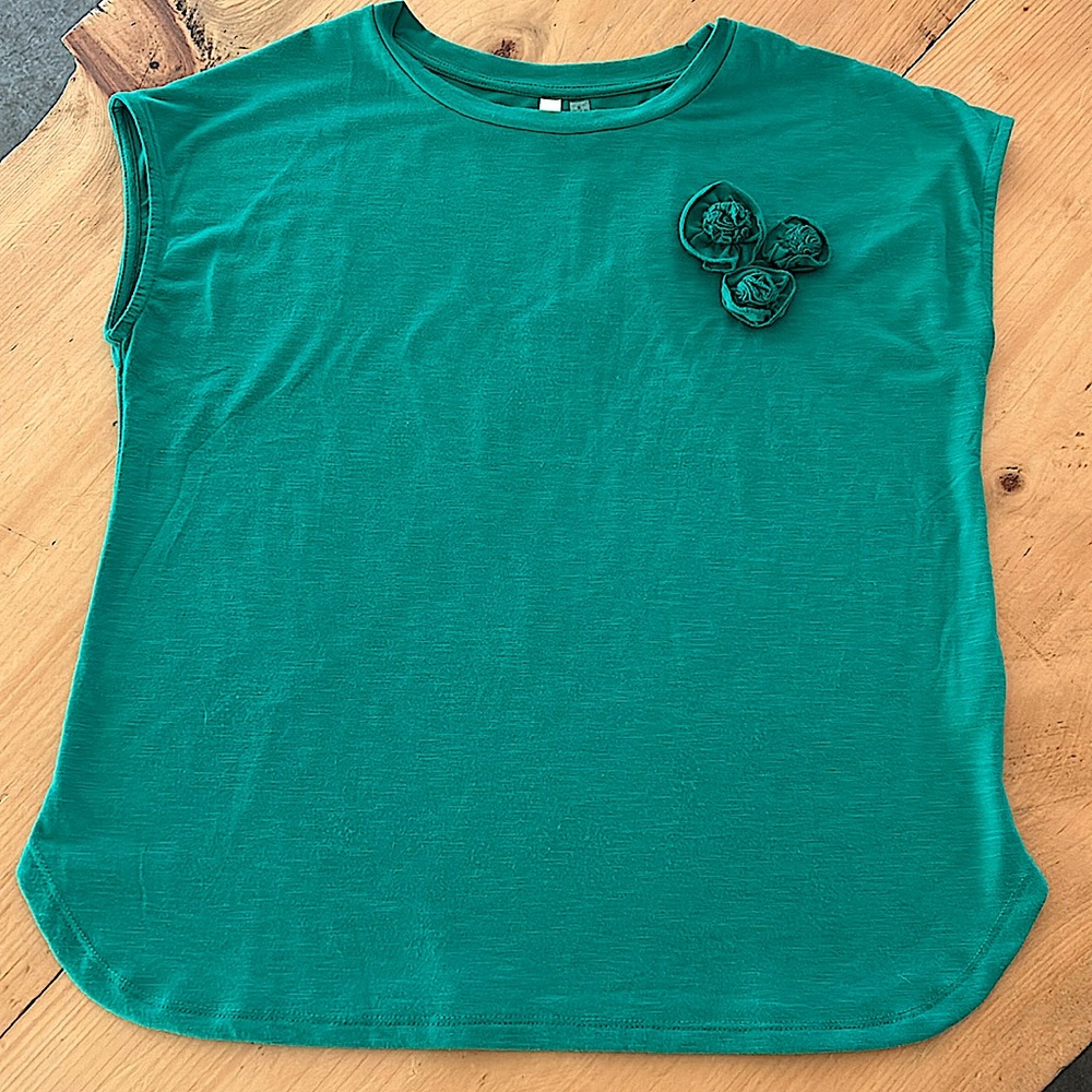 Cute short sleeves tee